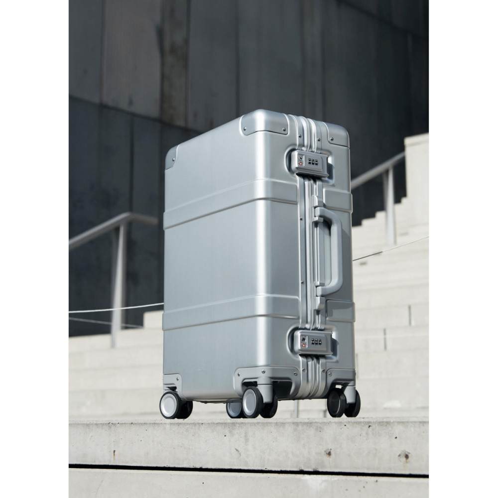 ВАЛІЗА VNV TRAVEL METAL-8077-55 CM